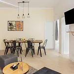 Lafayette - Appartement Gare Du Nord 8P
